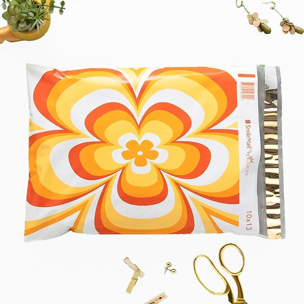 Flower Power Poly Mailers 10x13 Pack of 25 - Picture 2 of 5